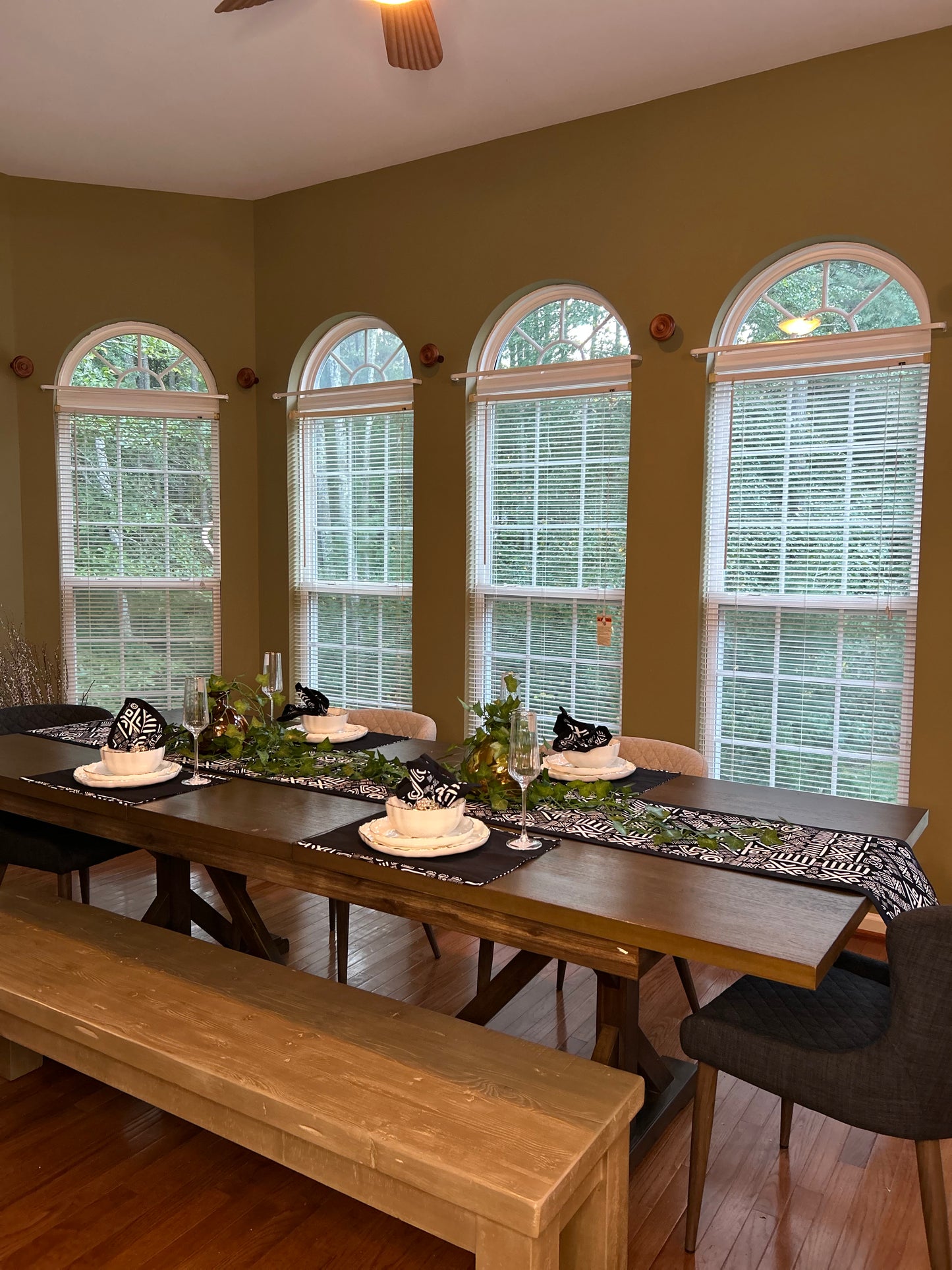 Vanguard Tableware Set