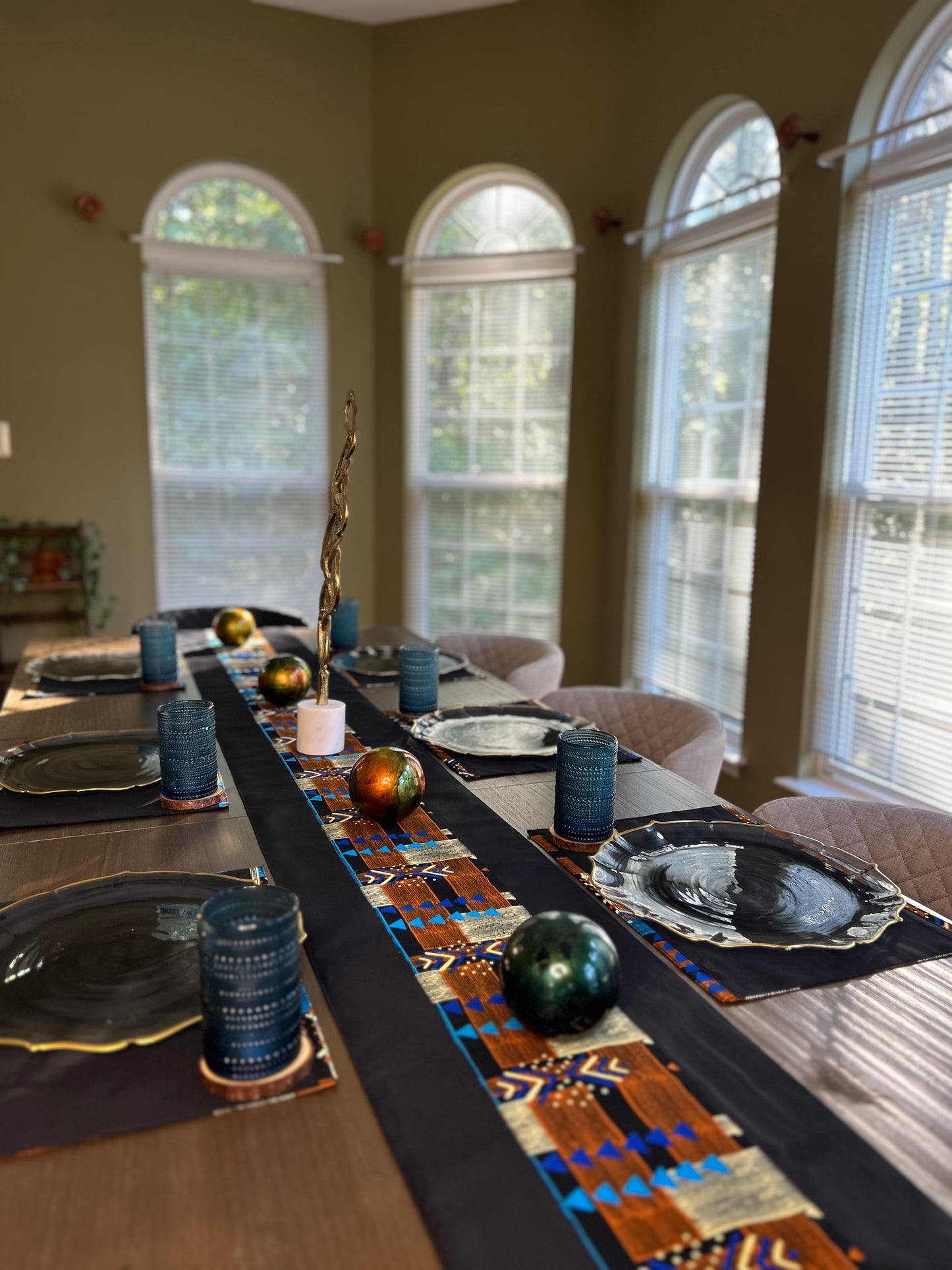Volta Table Runner